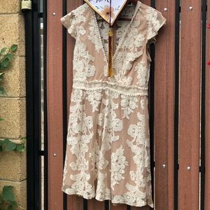 White lace VICI dress